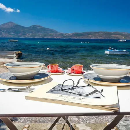 Neosikos Amazing Beach House In Milos Island Casa vacanze