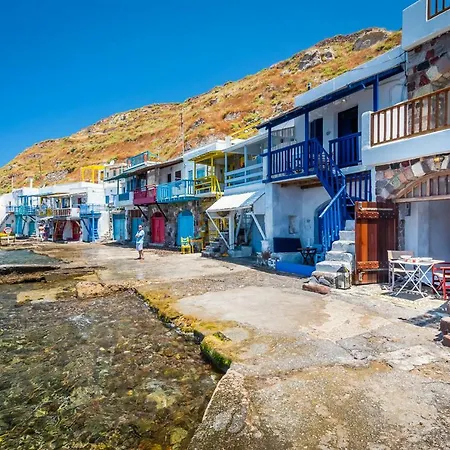 Neosikos Amazing Beach House In Milos Island *